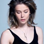 Burcu Biricik Dalgalı Saç Modeli