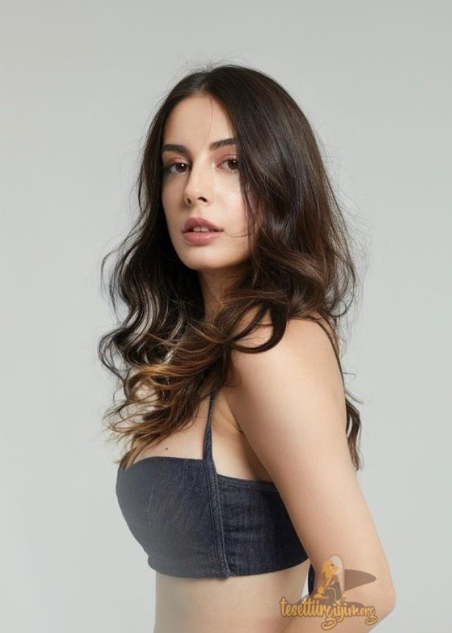 Selin Turkmen Dalgali Sac Modeli